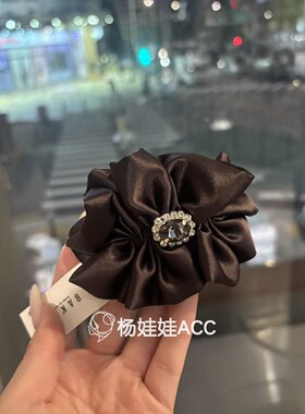 6100111韩国东大门Baket新款高级感缎面甜美水钻马尾扣