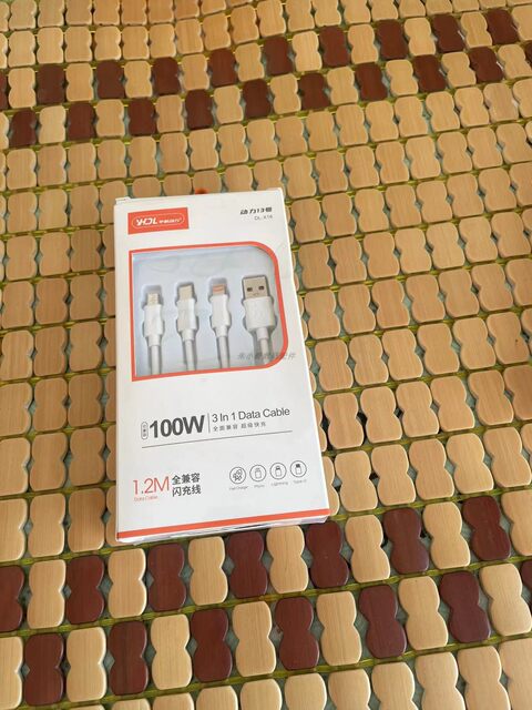 5A super fast charging data cable three-in-one 1-to-3 charger 100W one-to-three home car universal charging cable