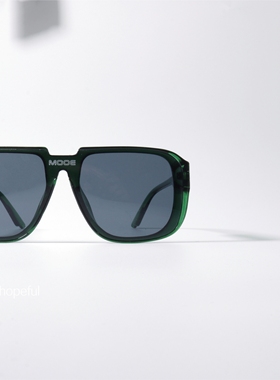 独特炫彩反光UV400个性连体墨镜