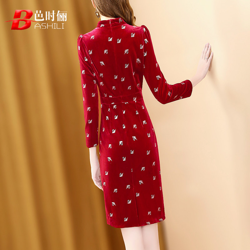 芭时俪2020年秋款新品小天鹅连衣裙 芭时俪连衣裙