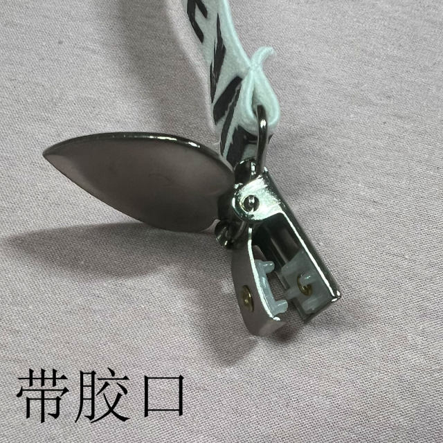 ຮັກ duckbill clip ສາຍ bra ສາມາດເປີດເຜີຍ