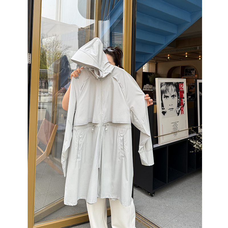 胖mm夏季UPF50+长款防晒服木子理想大码女装连帽收腰时尚防晒衣 - 图3