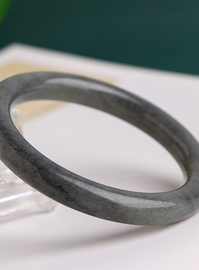 和田玉点墨青花手镯女圆条玉镯子