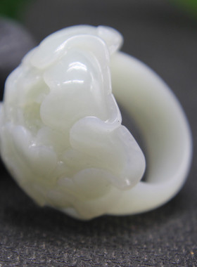 天然新疆和田玉雕花指环婚戒