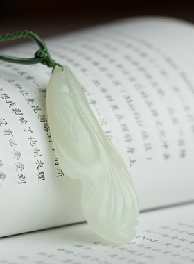 泼墨。天然和田玉  温润油腻质朴  鱼   栩栩如生   吊坠/玉佩