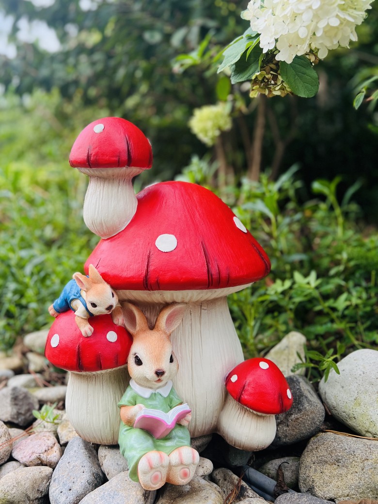 户外园林蘑菇院子摆件庭院花园草坪仿真小兔子幼儿园装饰布置造景 - 图0