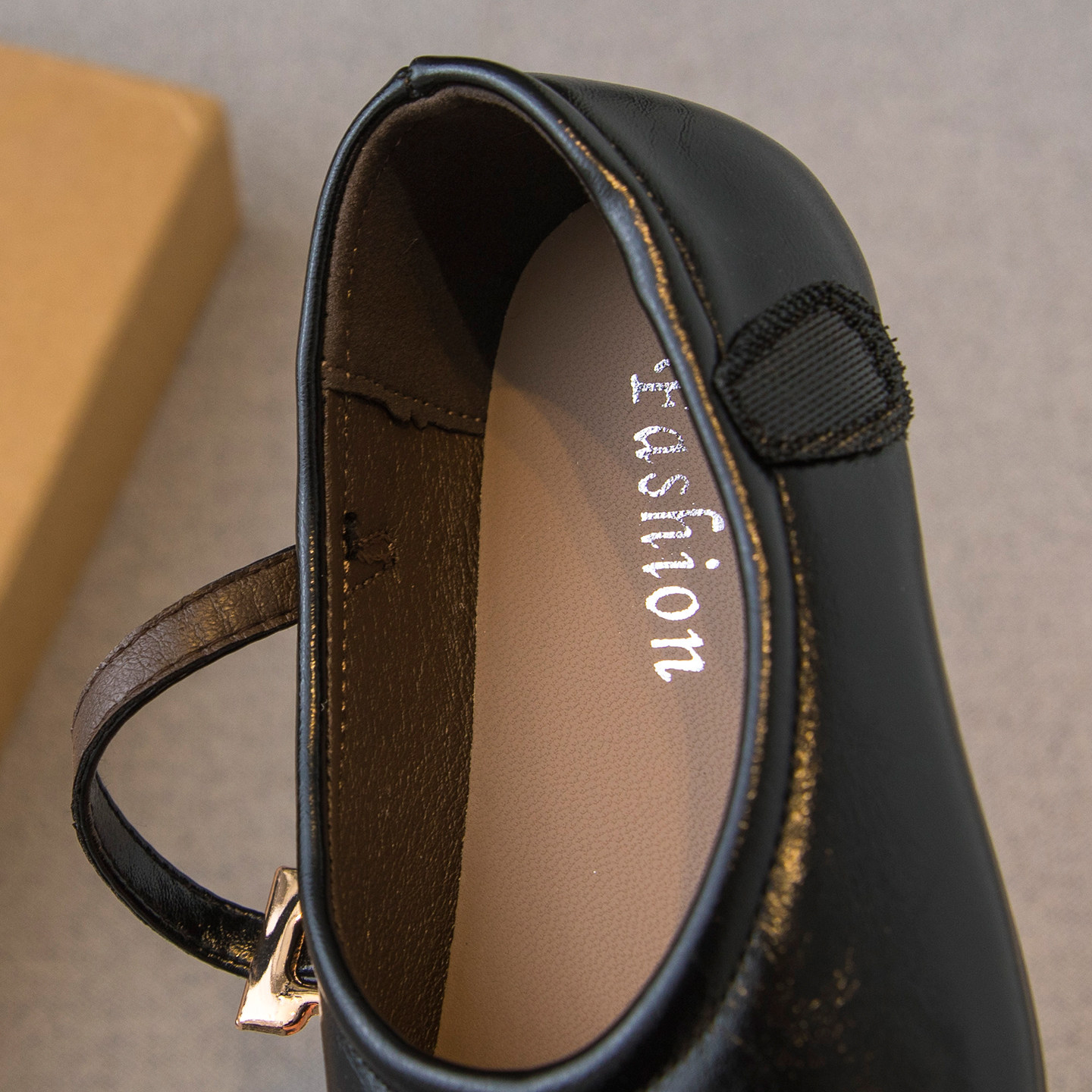 女童皮鞋2026春秋新款儿童鞋子小女孩公主鞋软底洋气豆豆鞋单鞋潮,淘宝优惠券,粉丝福利购,淘宝优惠卷