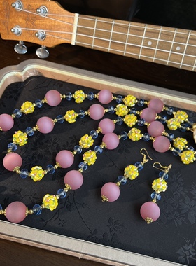 时尚搭配同款重工耳钉vintage