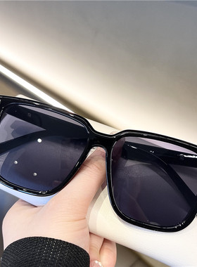 复古贝壳色大框白色圆脸显脸