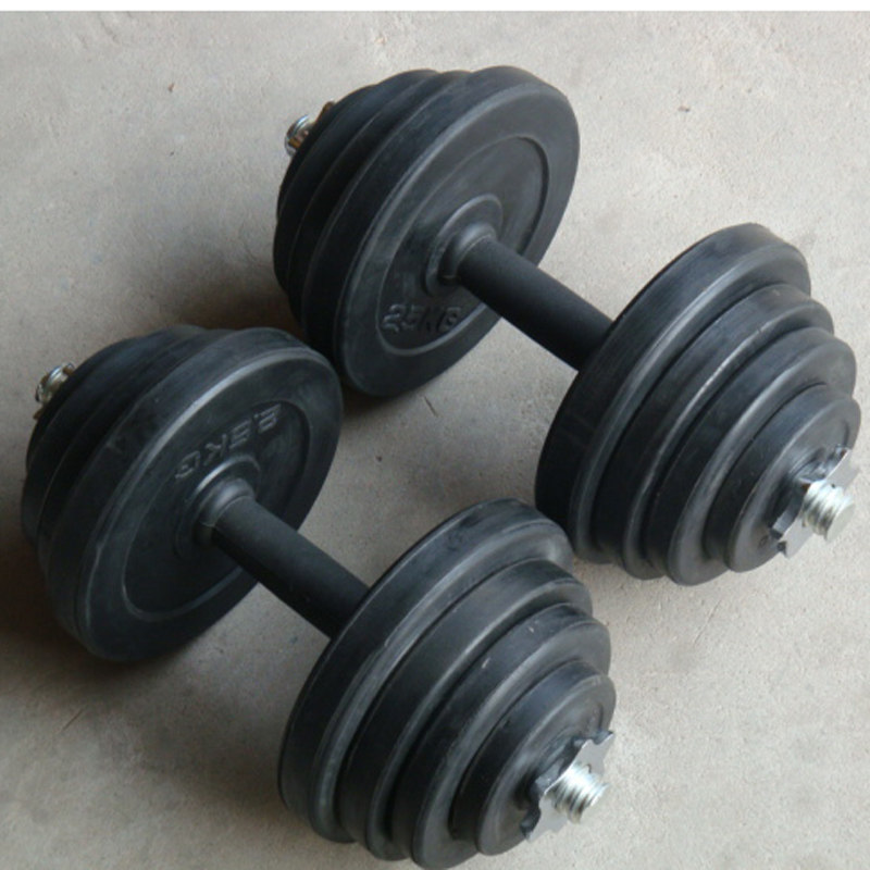 The anti-knock and fall-proof floor is made of rubber-coated barbell plates.