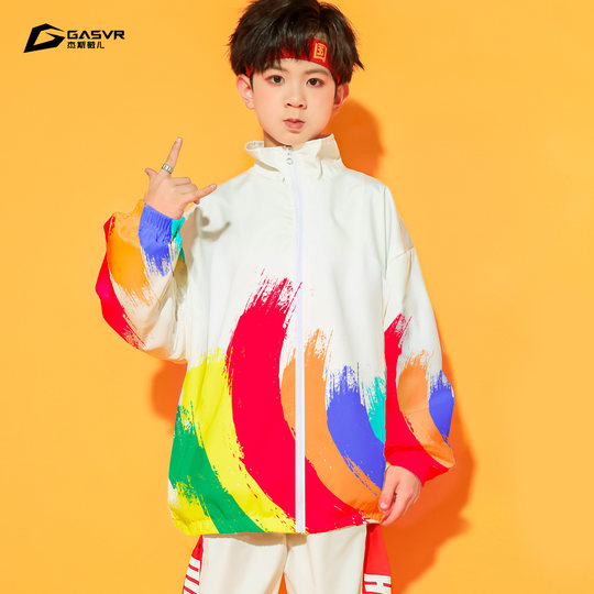 Primary school students dopamine games performance costumes