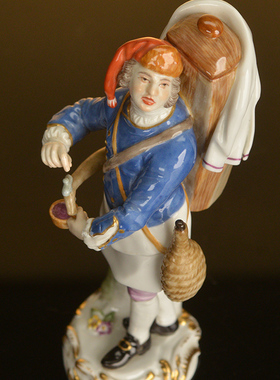 卖甘草水的男子在巴黎街头哭泣