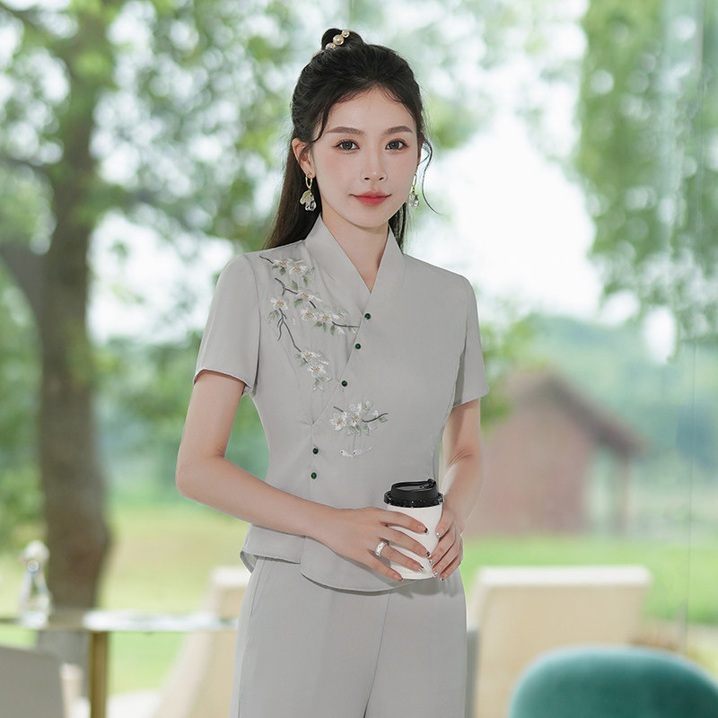  秀观唐服饰上衣