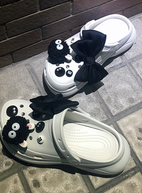 可爱黑色爱丽丝兔子鞋花洞洞鞋鞋扣女生ins炸街煤球配饰DIY装饰扣