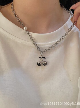 甜酷樱桃吊坠项链女毛衣链2021年新品潮小众设计感嘻哈锁骨链