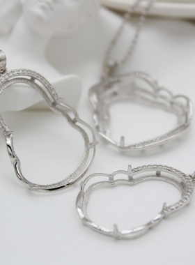 纯银镶嵌翡翠大肚佛吊坠空托