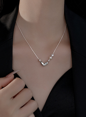 冷淡风珍珠爱心项链女款小众设计感复古轻奢锁骨链配饰气质毛衣链