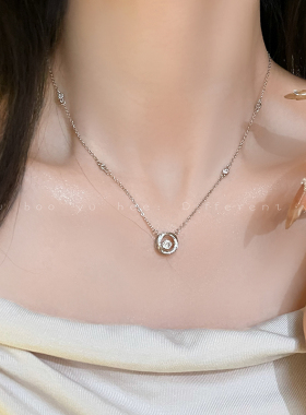 镶钻莫比乌斯吊坠项链女精致高级感配饰锁骨链小众百搭冷淡风颈链