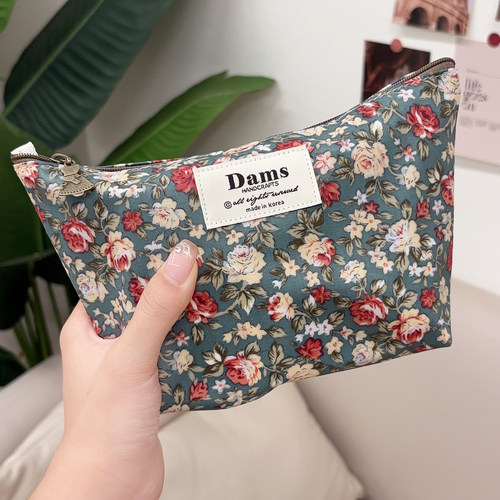 韩国进口DAMS温柔优雅花朵防水化妆包女便携式收纳包小号中号大号 - 图0