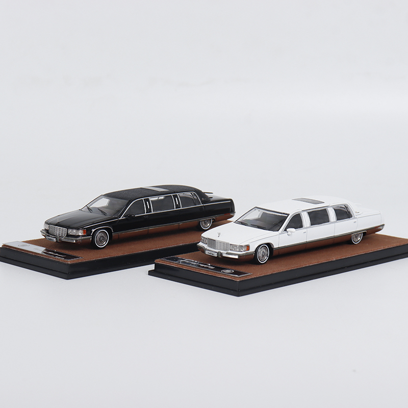 小光1:64凯迪拉克弗利特伍德加长版 Fleetwood Limousine汽车模型-图1