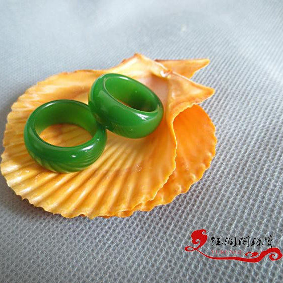 14年老店新疆和田玉碧玉戒指翡翠菠菜绿白玉玉扳指戒指指环8mm宽,淘宝优惠券,粉丝福利购,淘宝优惠卷