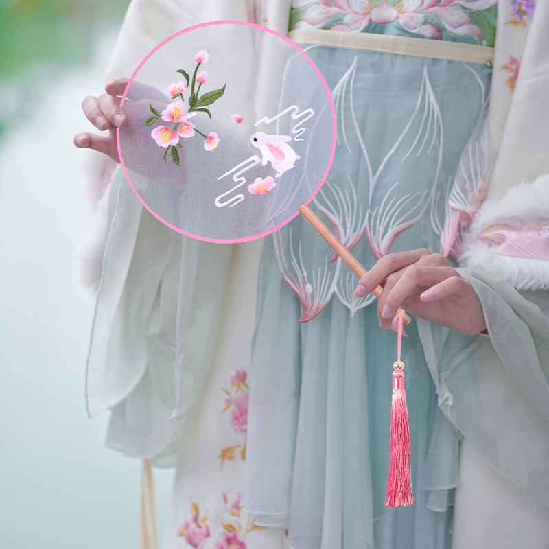 团扇刺绣半透古装宫扇古风刺绣扇子女扇汉服旗袍团扇流苏儿童舞蹈-图0