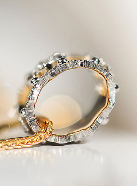 意大利吊坠浪漫精致雕花项链