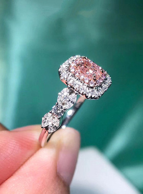 彩钻粉分色戒指公主方形群镶订婚