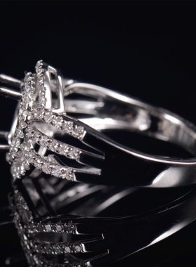 于凡珠宝 Pt950镶嵌轻奢定制女士指环空托椭圆形6*8钻石戒环指托