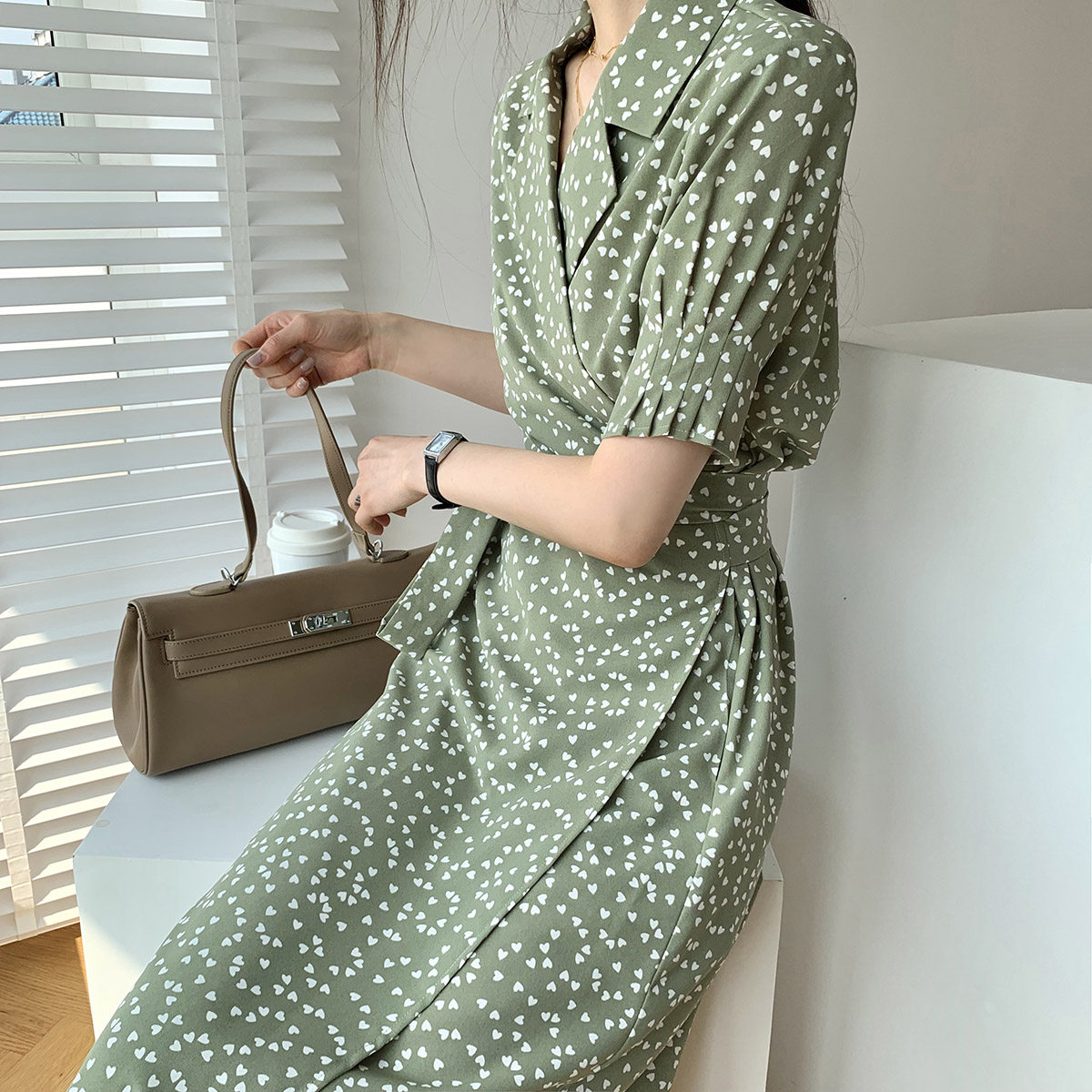 2020夏新款轻熟女仙赫本风连衣裙 嘉茱莉连衣裙