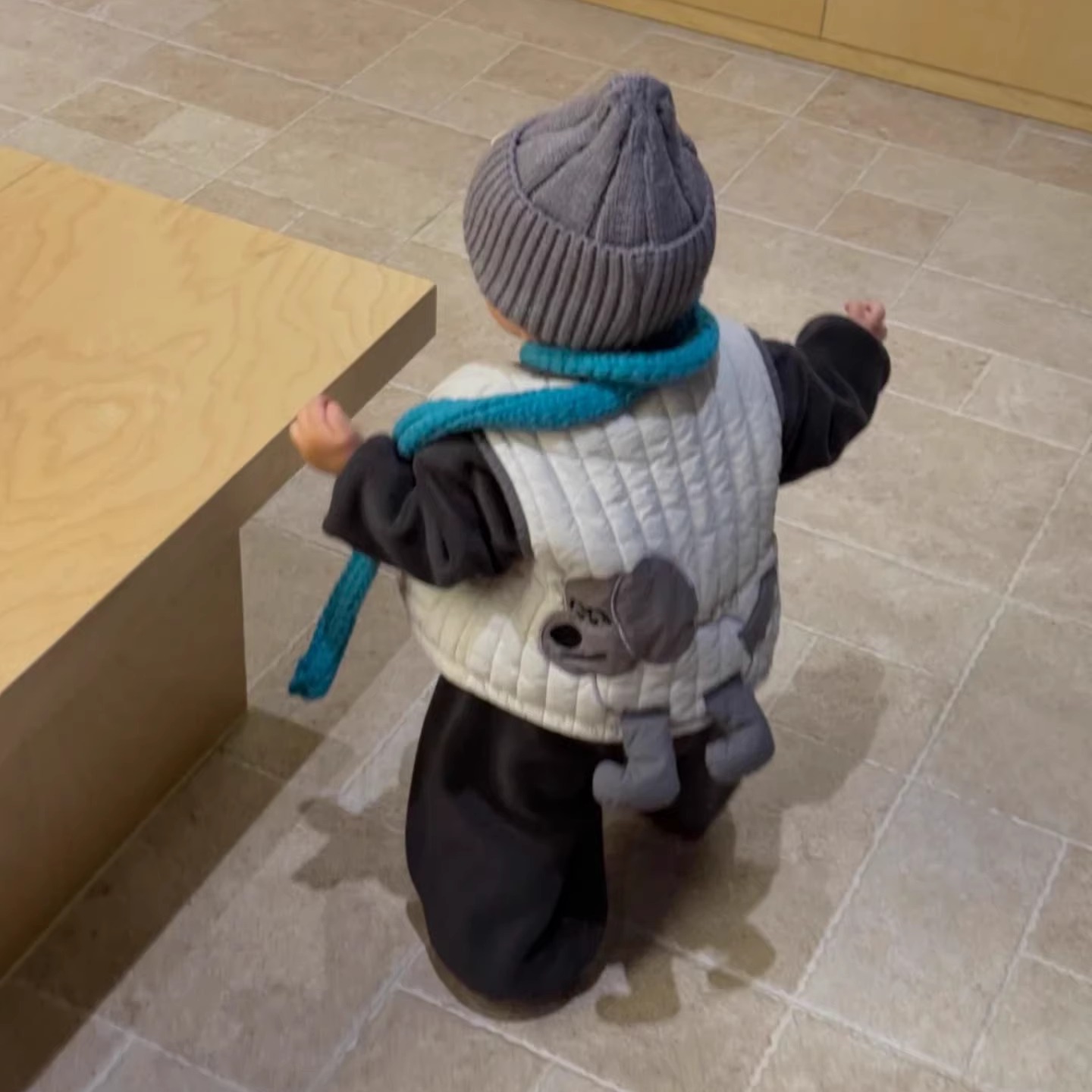 婴儿衣服秋冬新款童装男女宝宝可爱加绒加厚卫衣卫裤两件套棉马甲 - 图2