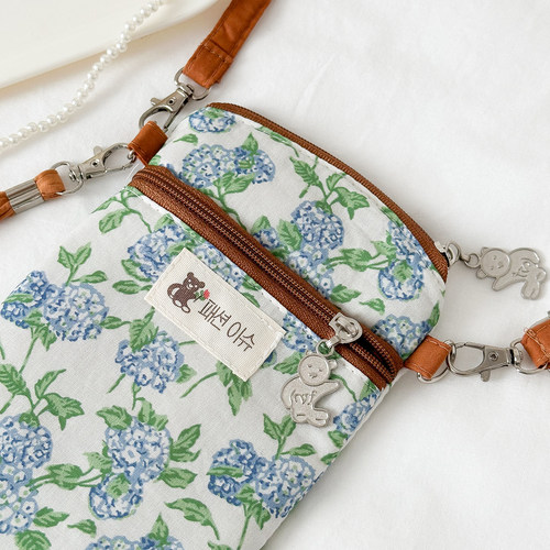 蔚蓝小狗 拉链斜跨手机包女 棉布竖款手机袋夏季休闲杂物便携收纳 - 图2