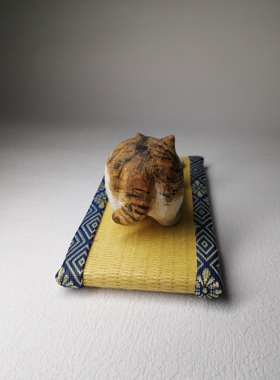 日本手作あたり工坊 纯手工木质木雕小猫猫咪装饰桌面摆件