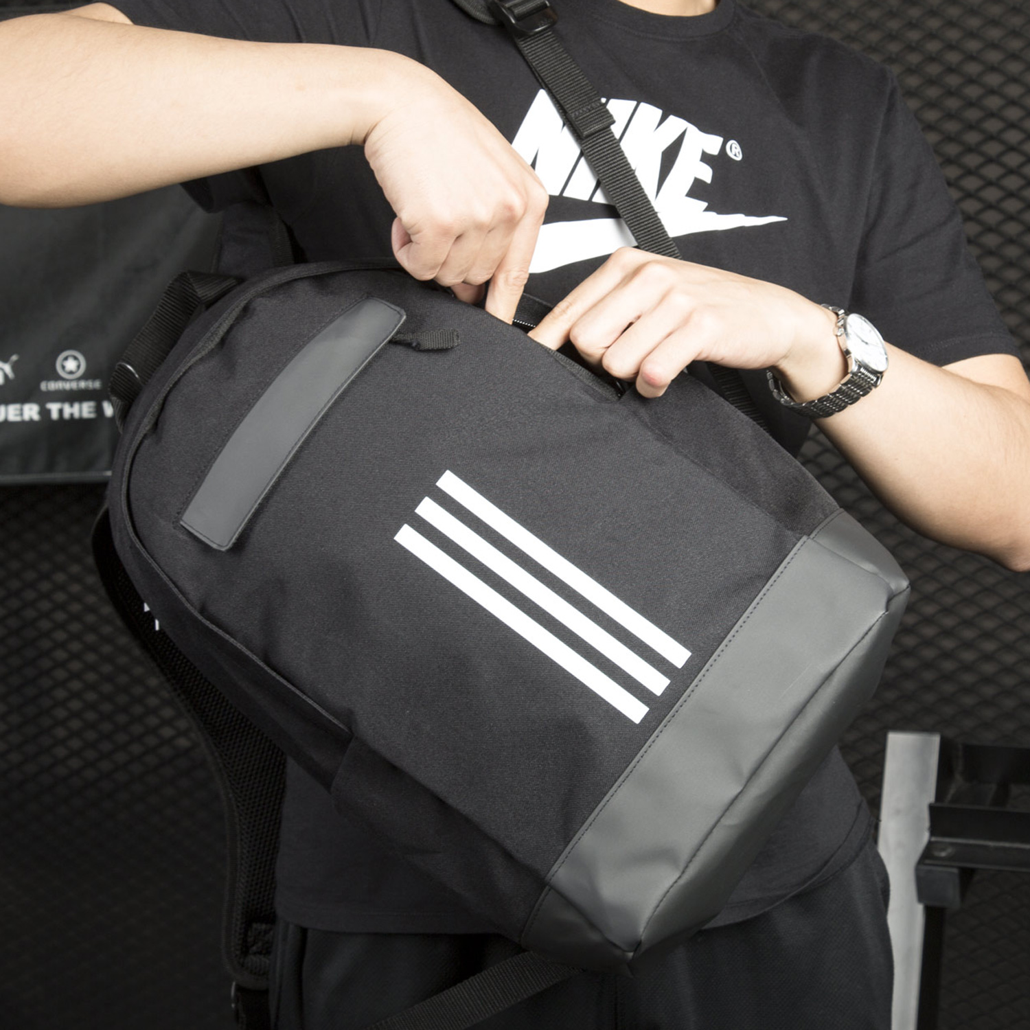 Adidas/阿迪达斯正品双肩包男包女包学生书包休闲双肩背包 CF3300 - 图1