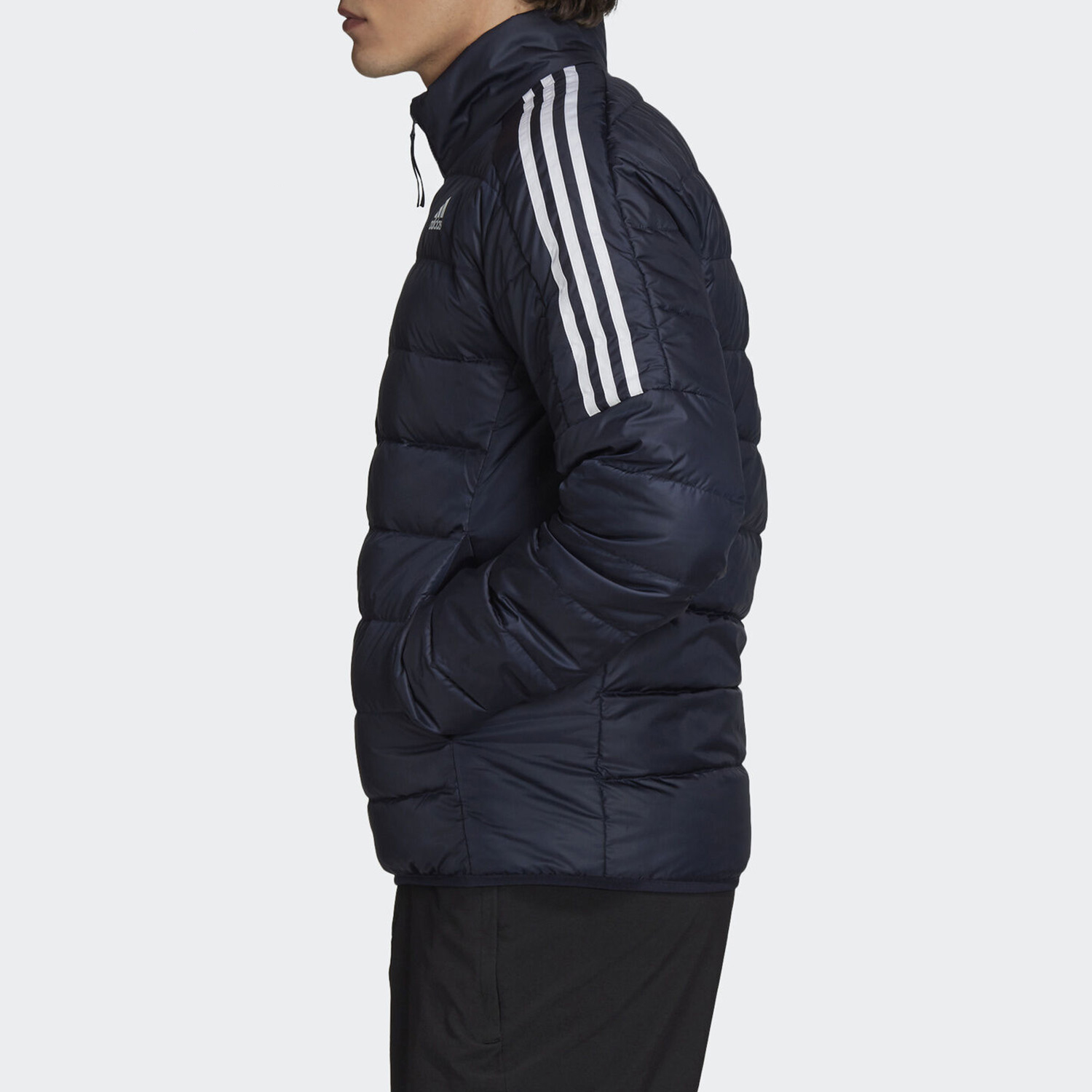 Adidas/阿迪达斯正品秋冬保暖新款男子休闲运动轻薄羽绒服GH4594 - 图0