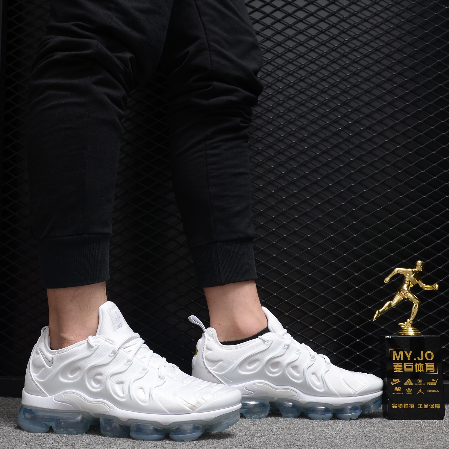 Nike/耐克正品AIR VAPORMAX PLUS黑武士男子气垫运动休闲鞋924453 - 图0