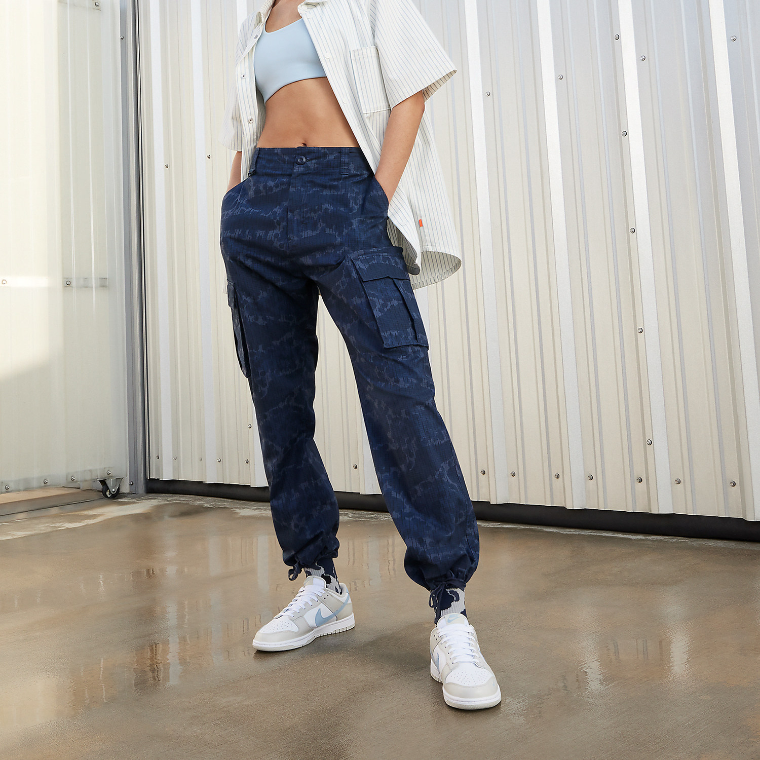 Nike/耐克官方正品Dunk Low 女士低帮篮球风运动板鞋HF0023-100,淘宝优惠券,粉丝福利购,淘宝优惠卷