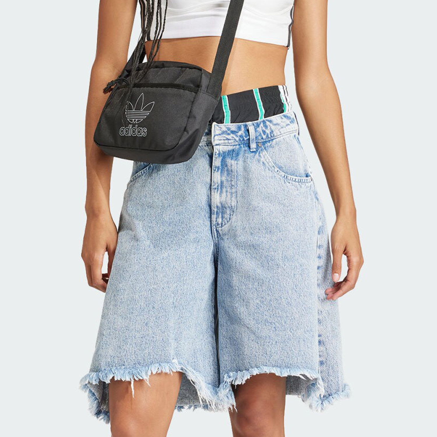 Adidas/阿迪达斯正品三叶草女士牛仔阔腿休闲运动短裤IU2470,淘宝优惠券,粉丝福利购,淘宝优惠卷