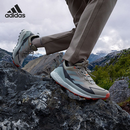 Adidas/阿迪达斯官方正品运动女子透气休闲低帮系带跑步鞋IG3202 - 图1