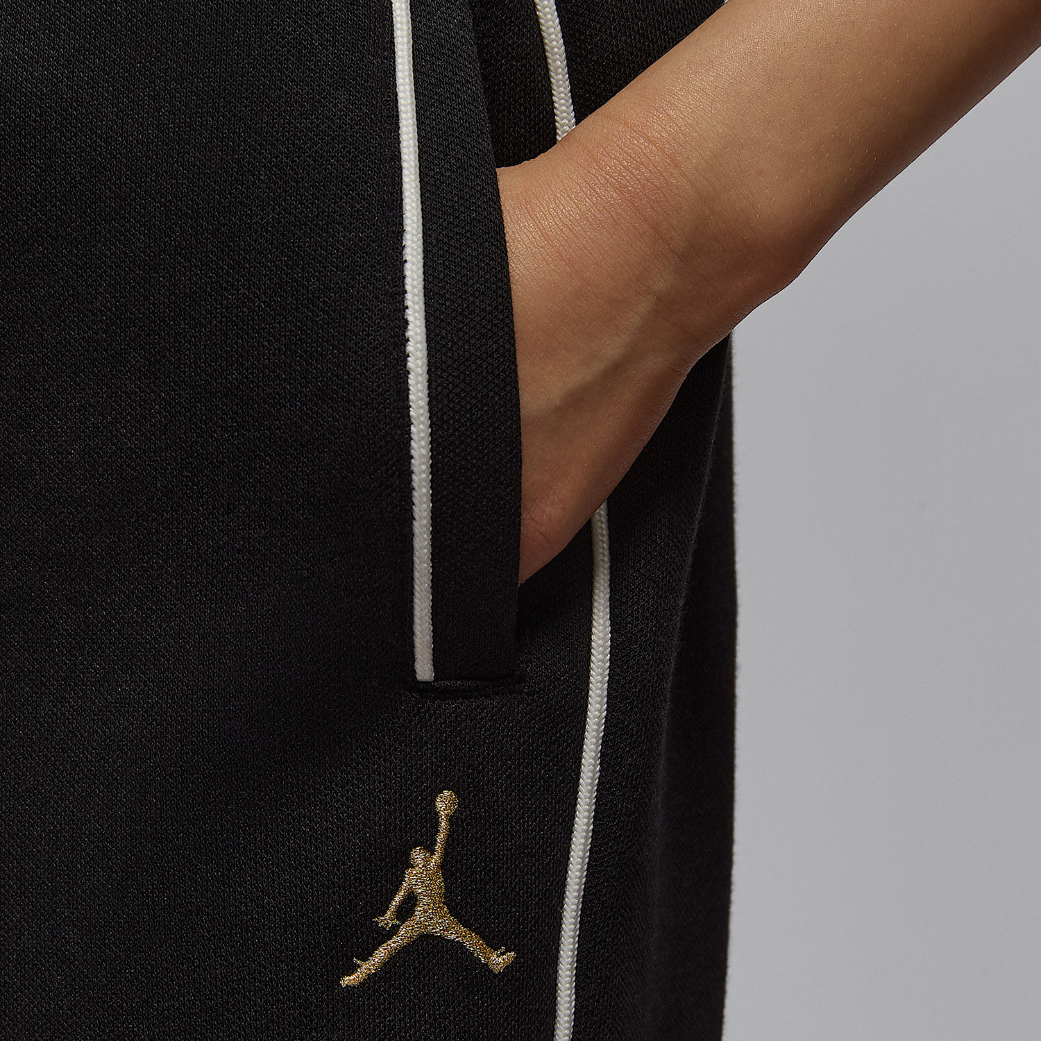 Nike/耐克官方正品JORDAN小童针织运动束脚刺绣长裤IR8334-010,淘宝优惠券,粉丝福利购,淘宝优惠卷