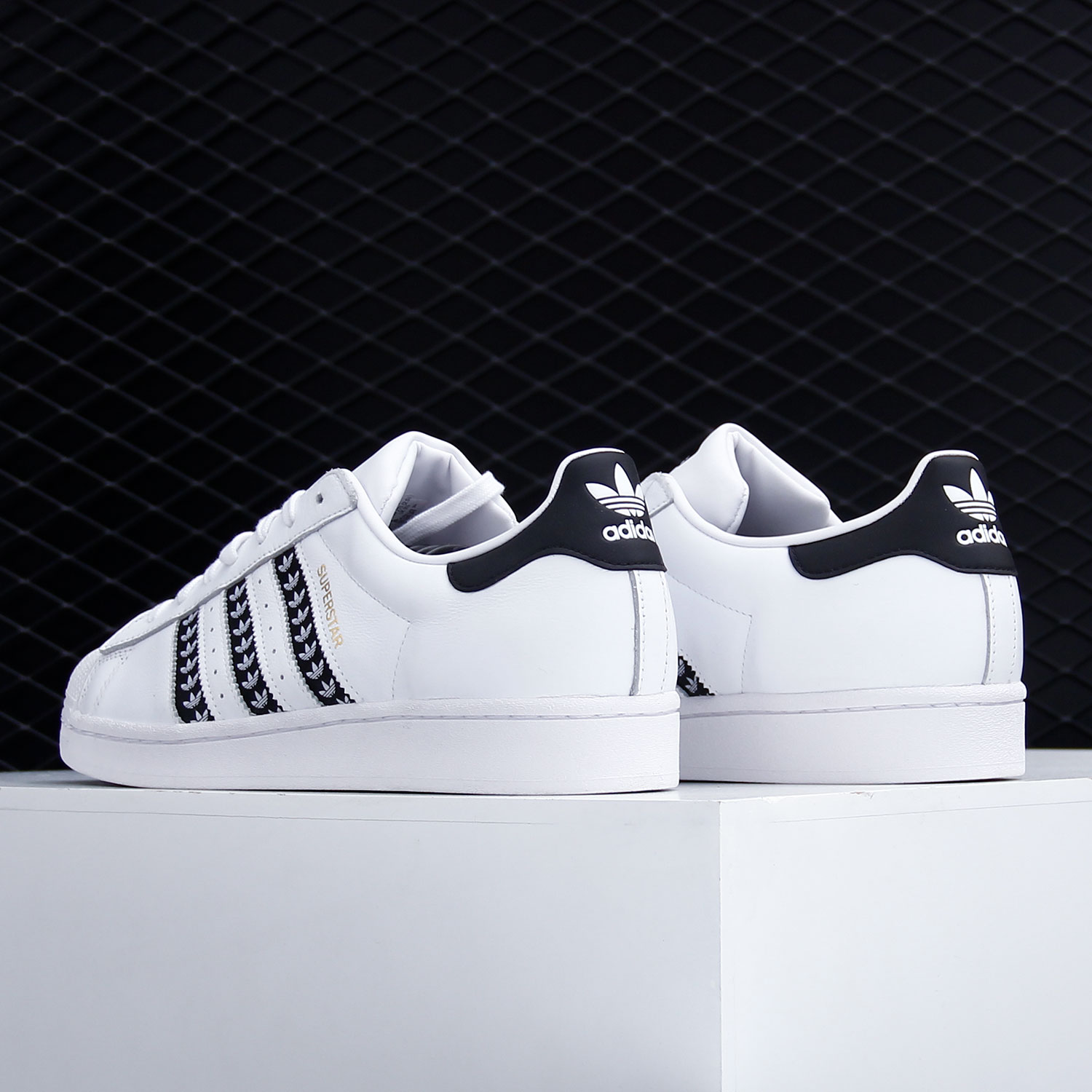 Adidas/阿迪达斯正品 三叶草 SUPERSTAR男女经典运动休闲鞋FZ1967 - 图1