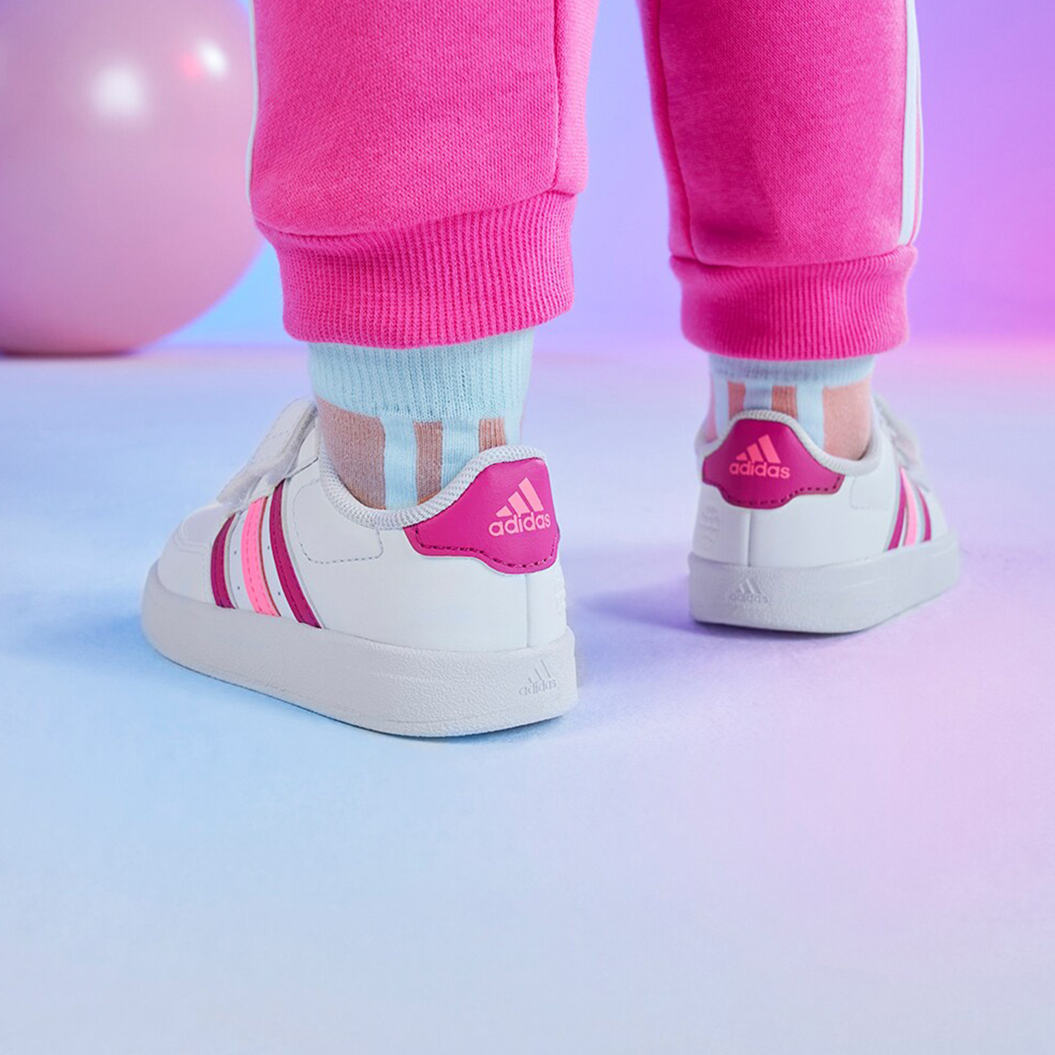 Adidas/阿迪达斯正品BREAKNET 2.0 CF I婴童魔术贴板鞋HP8973,淘宝优惠券,粉丝福利购,淘宝优惠卷