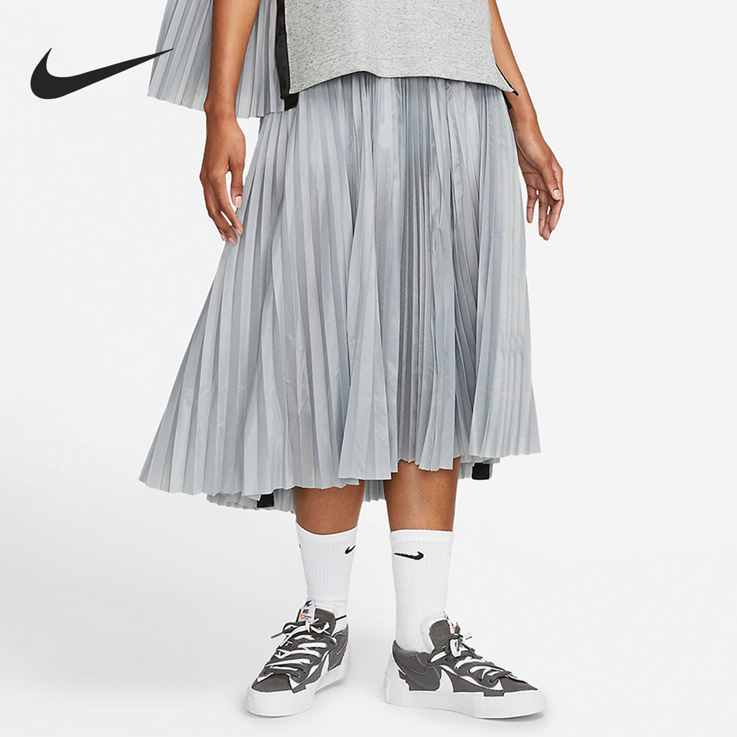 Nike/耐克正品sacai 当季新款女子休闲半身裙CZ4683-100 - 图1