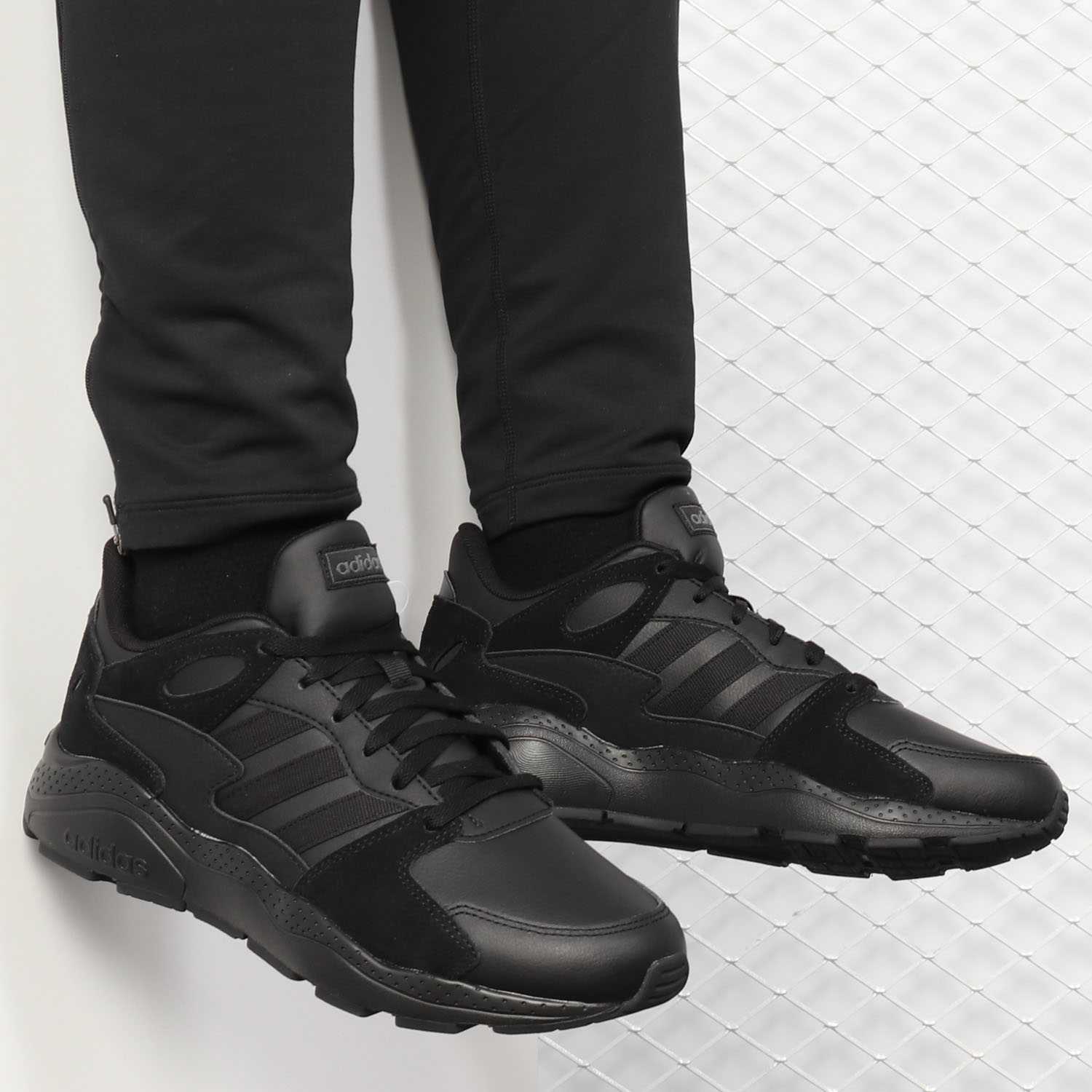 Adidas/阿迪达斯正品2019新款CHAOS 黑武士男子休闲跑步鞋EE5587_虎窝淘