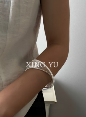 谁戴谁好看的不规则手镯！