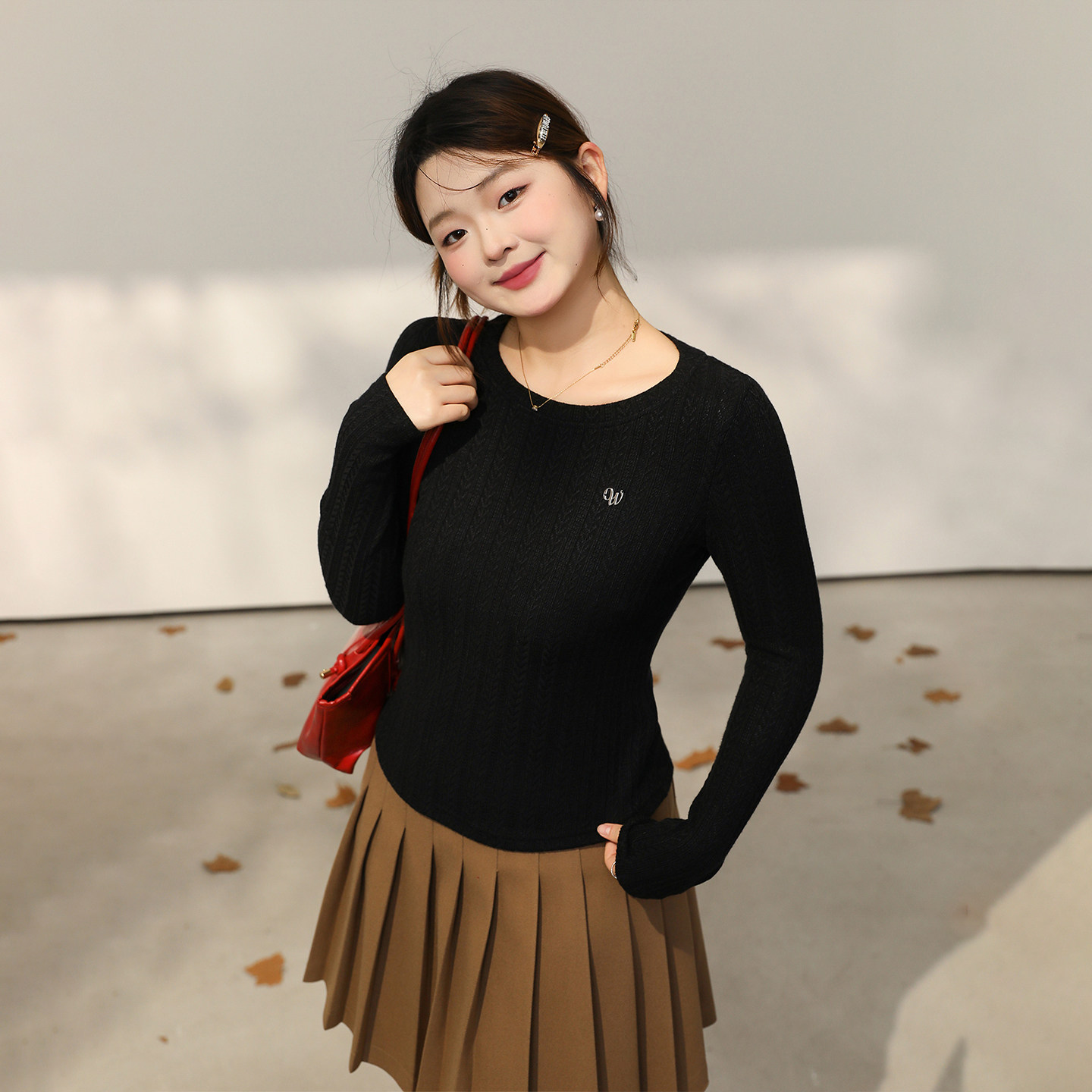 DM100大码百分百女装2026春季微胖mm时尚正肩肌理针织修身内搭T恤,淘宝优惠券,粉丝福利购,淘宝优惠卷