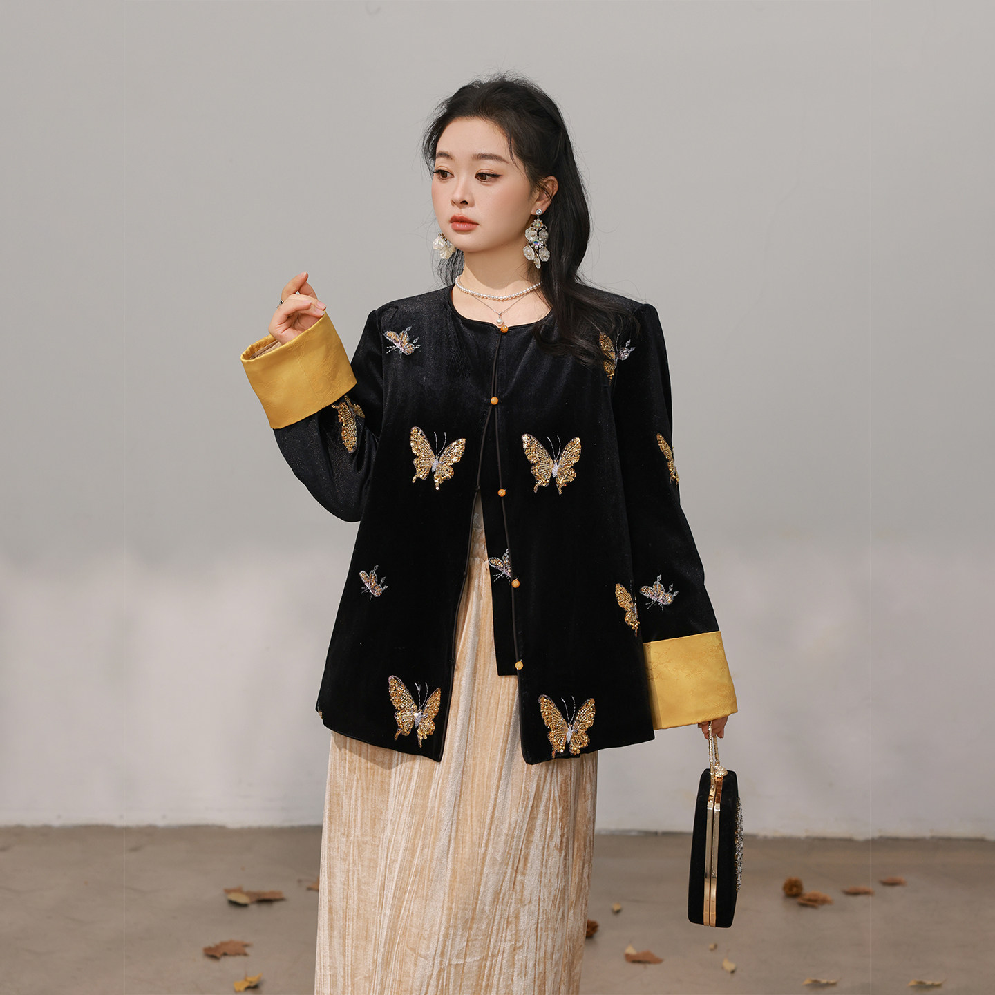 DM100大码百分百女装微胖mm冬季精致撞色拼接国风丝绒绣花羽绒服,淘宝优惠券,粉丝福利购,淘宝优惠卷