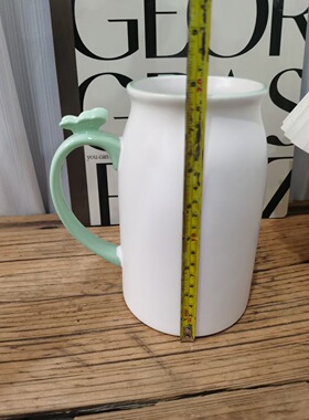 大厂出口蝴蝶陶瓷花插凉水壶开水壶白色哑光可以水培插花器皿