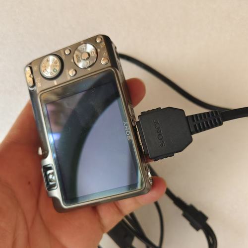 索尼DSC-W300 WX1 T20 T100 N1 N2 W55P100P150W50 W70原装数据线 - 图0