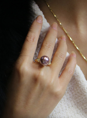 挚彩新款紫珍珠贝珠戒指11mm正圆极强光18K镀金淡水珍珠指环女